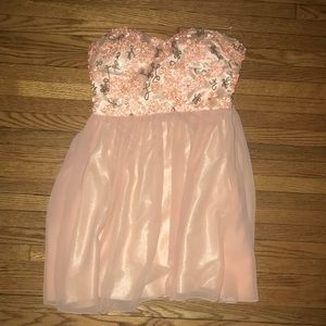 Parisian collection, hand crafted with love. Peach size small. Halter top style